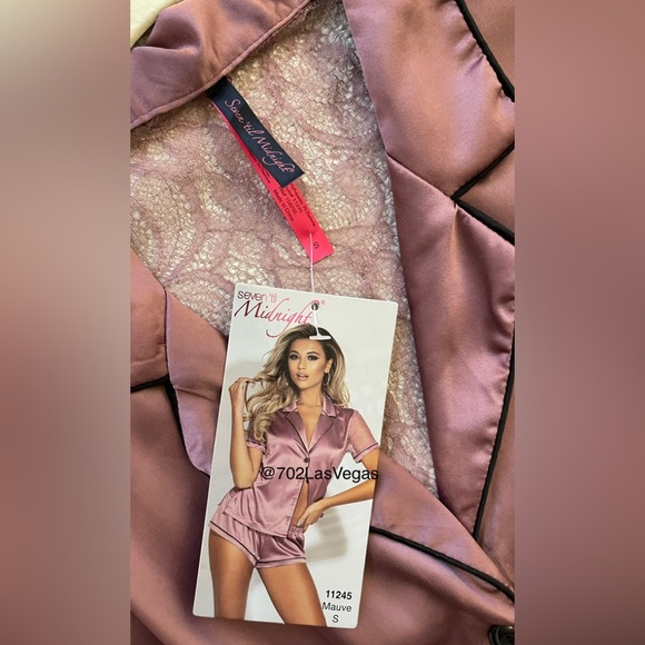 2 piece pajamas - Picture 5 of 6